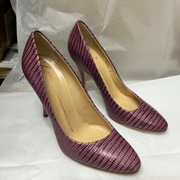 Giuseppe Zanotti Burgundy Genuine Reptile Pumps - Picture 6 of 15